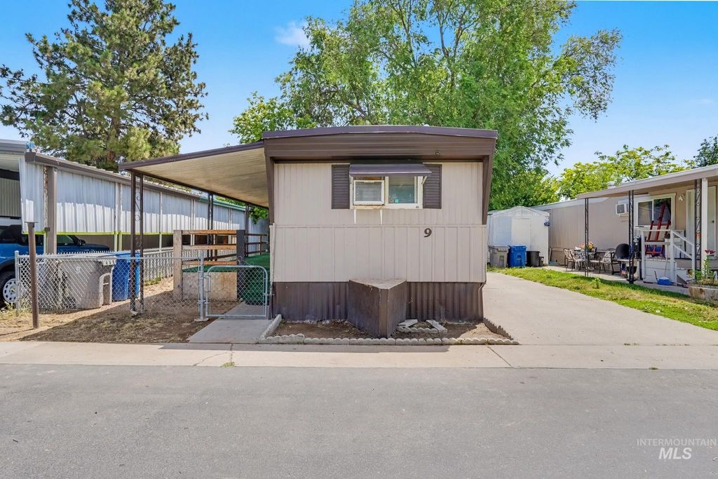 Photo of 1410 W. Flamingo Avenue #Trlr 9, Nampa, ID 83651 (MLS # 98993636)