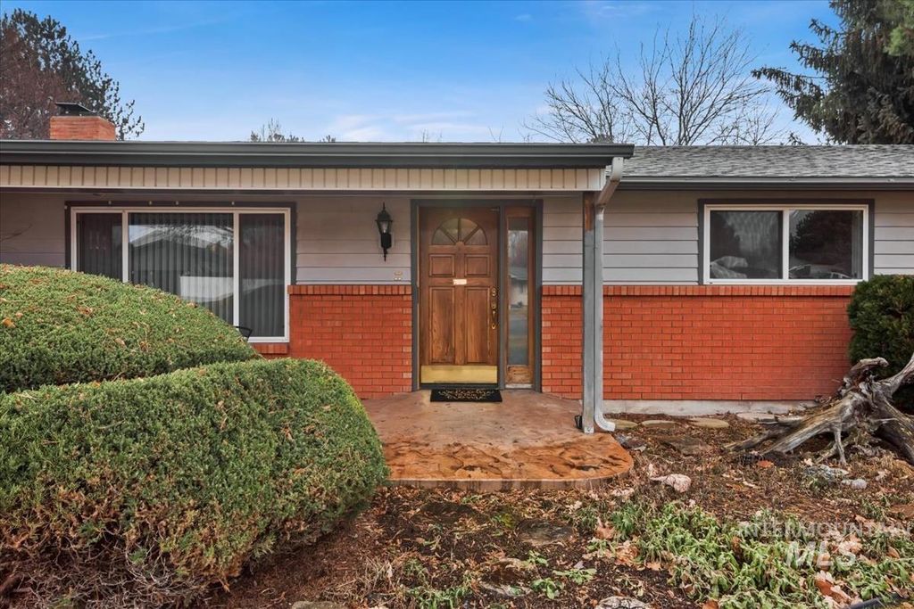 Photo of 10705 W Onondaga Dr, Boise, ID 83709 (MLS # 98973266)