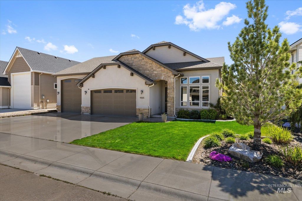 Photo of 9555 W Ringle Creek Street, Star, ID 83669 (MLS # 98984246)