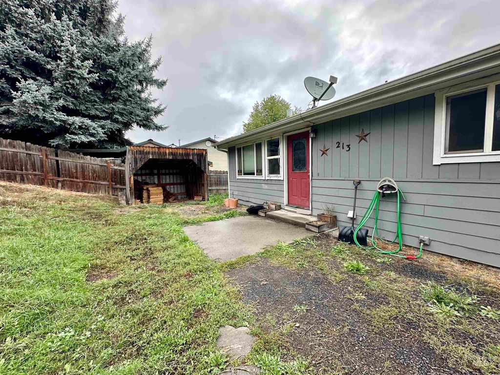 Photo of 213 Larch Road, Kamiah, ID 83536 (MLS # 98963791)