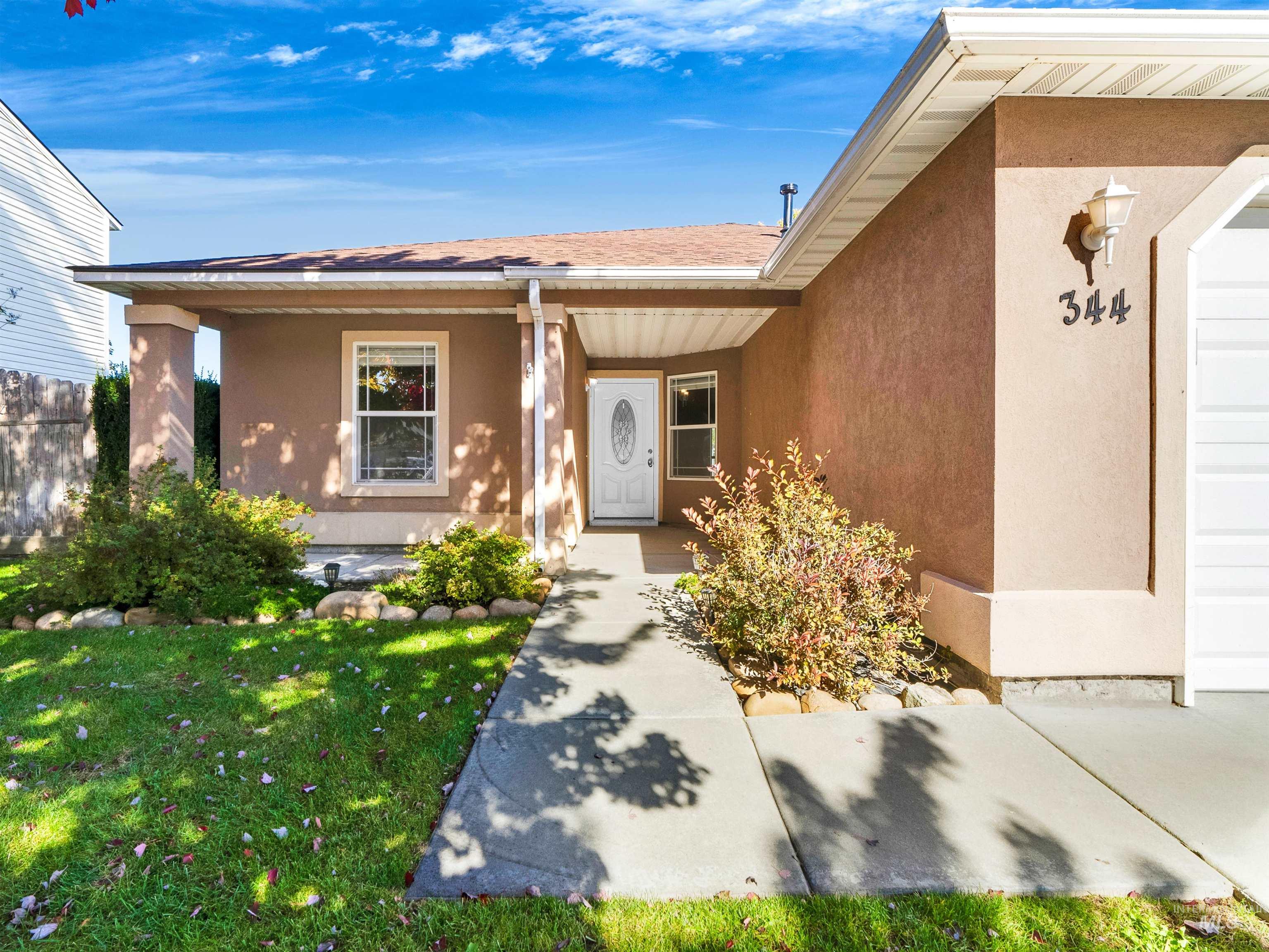 344 E Rose Lake Dr