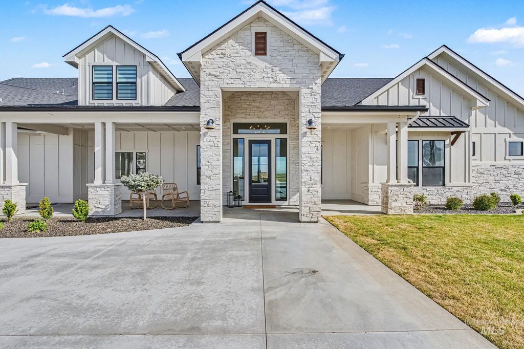 Photo of 14044 Hipwell Drive, Nampa, ID 83686 (MLS # 98981346)