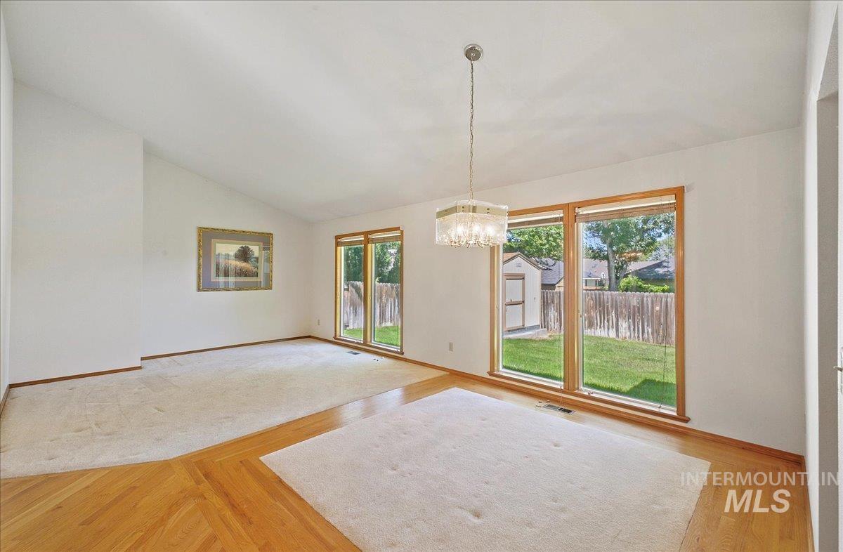 900 N Player Ave
