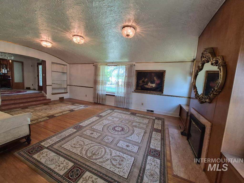 Photo of 1824 Everett St, Caldwell, ID 83605 (MLS # 98996610)