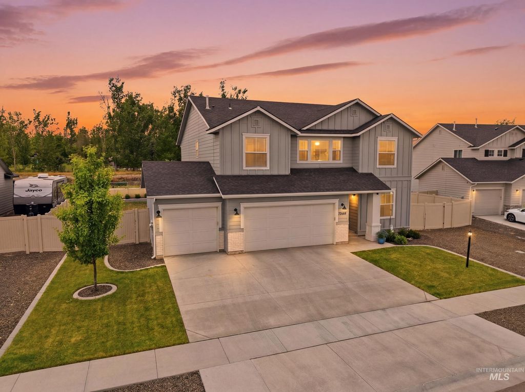 Photo of 13149 S Chawon River Ave, Nampa, ID 83686 (MLS # 98986438)