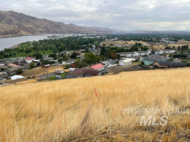 2600 Valleyview Drive