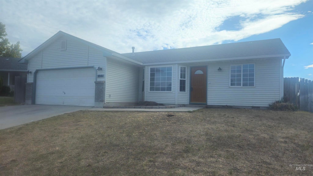 Photo of 2801 Swan Ave, Nampa, ID 83687 (MLS # 99000447)