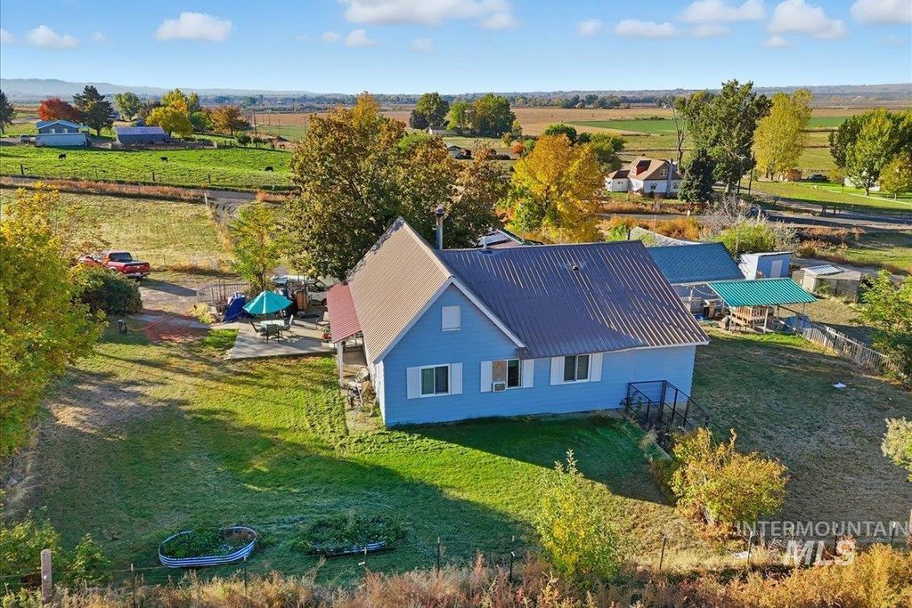 Photo of 1590 Scheloske Road, Weiser, ID 83672 (MLS # 98965570)