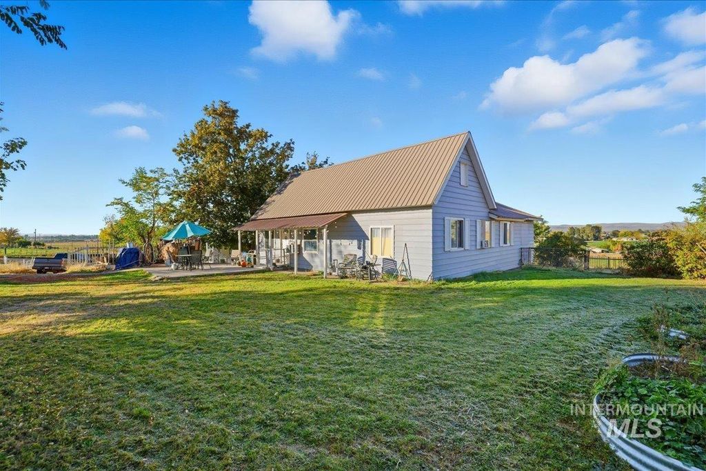 Photo of 1590 Scheloske Road, Weiser, ID 83672 (MLS # 98965570)