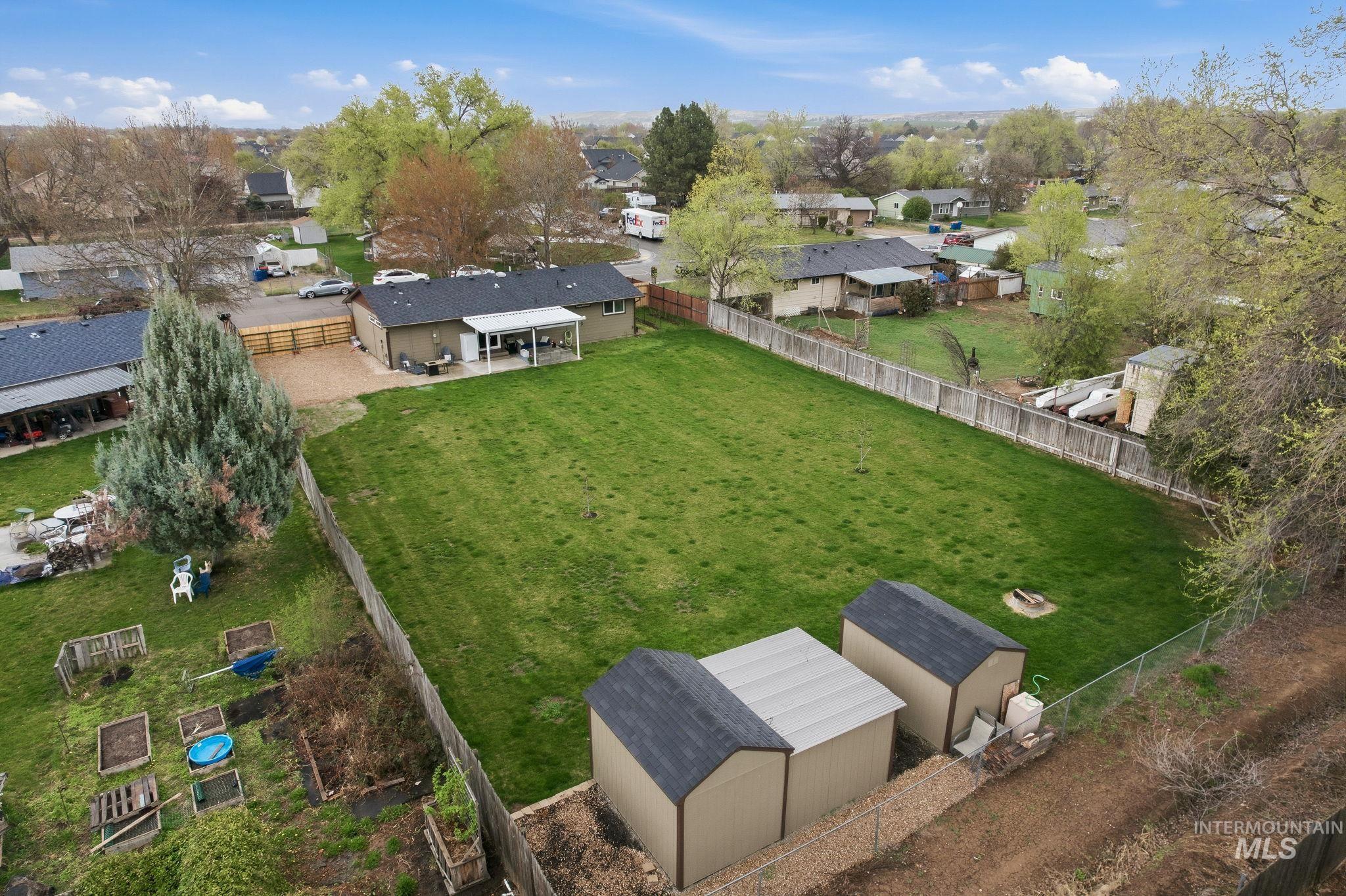 6677 S S Ironwood Ave