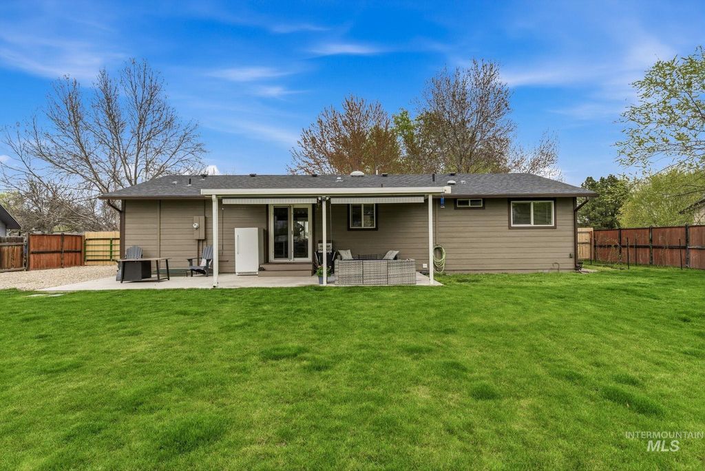 Photo of 6677 S S Ironwood Ave, Boise, ID 83709 (MLS # 98980461)