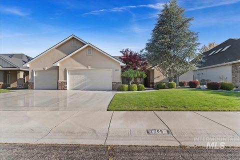 Photo of 2308 E Chimere Dr, Meridian, ID 83646 (MLS # 98944126)