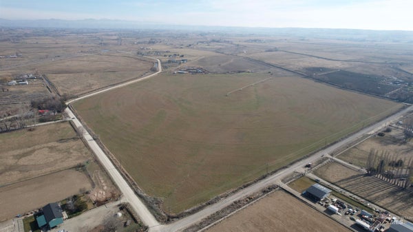 9449 BRILL RD, EMMETT, ID 83617 - Image b34f7613c35da9d0442770f06342cb52/2201478532