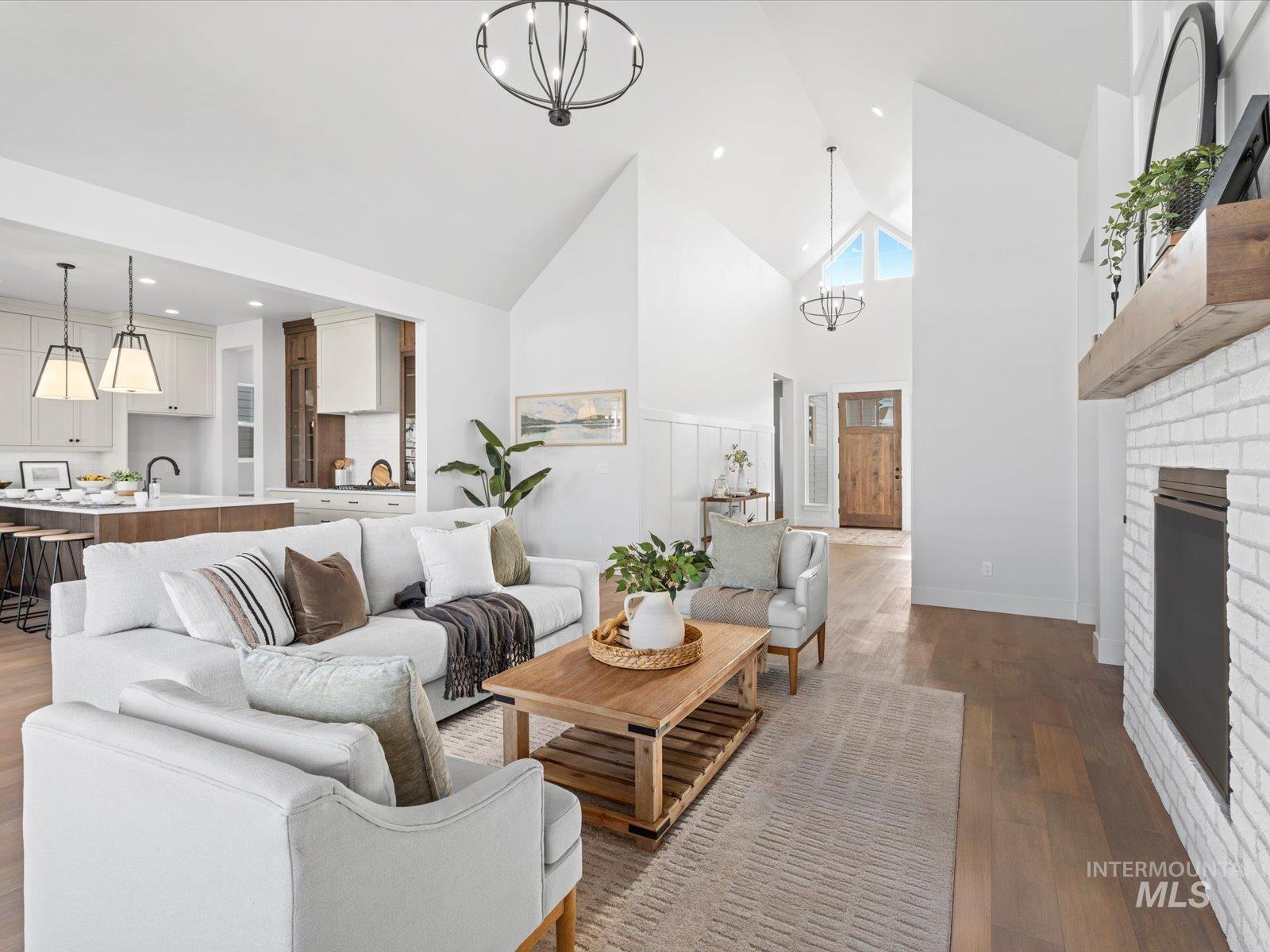 6900 Saddle Bred Way