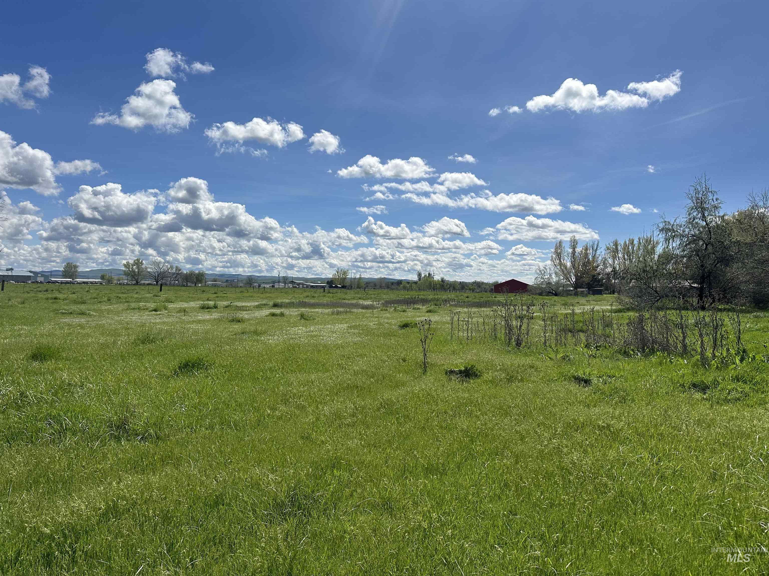 View of yard with a view of countryside