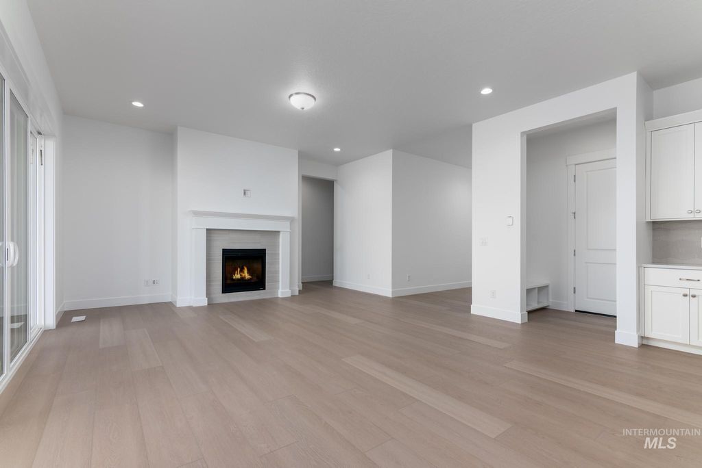 Photo of 2657 N Silverbell Way, Eagle, ID 83616 (MLS # 98978992)