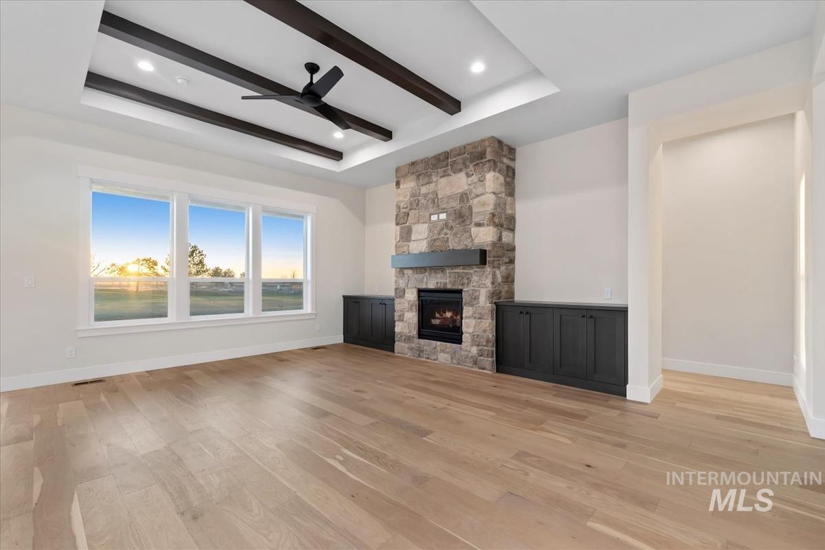 11210 S Corballis Ln