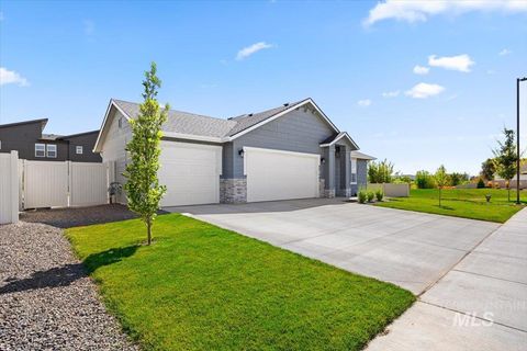 4914 Endicott Dr Caldwell ID 83605