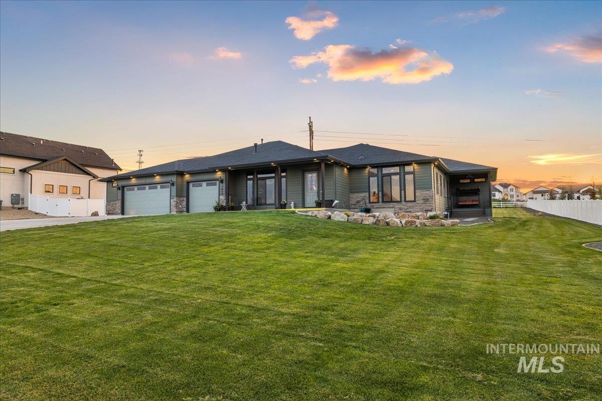 13849 Table Rock Ave.