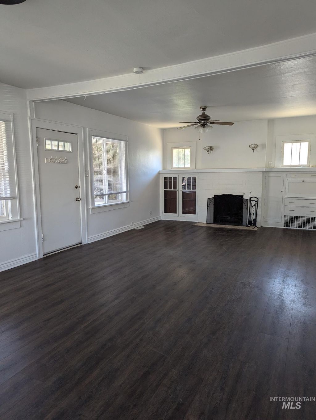 Photo of 359 N 2nd Ave, Twin Falls, ID 83301 (MLS # 98961894)