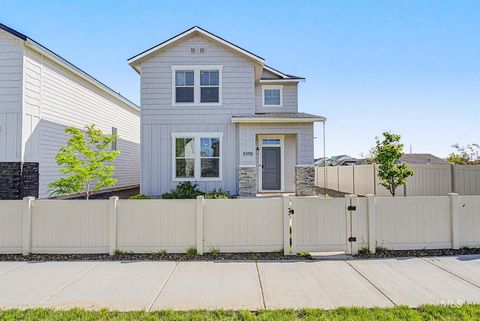 Photo of 5170 W Milano ST, Meridian, ID 83646 (MLS # 98986915)