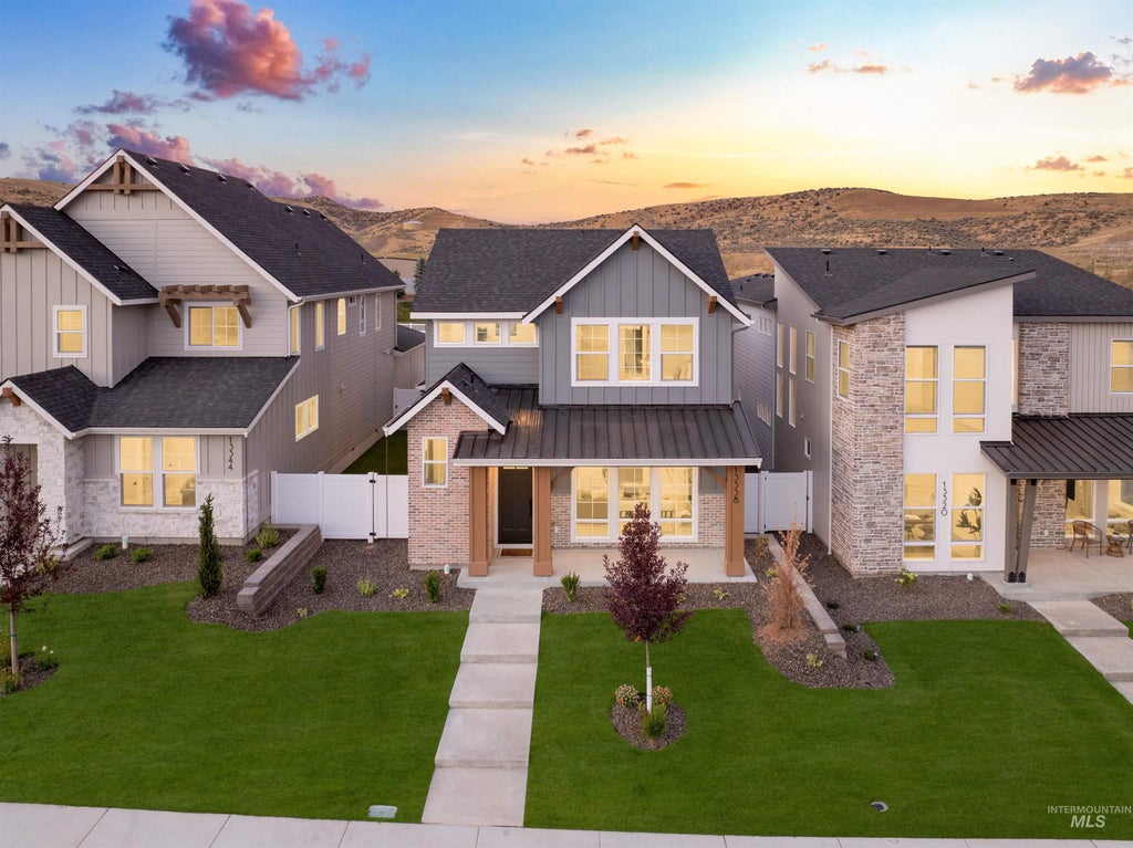 Photo of 13320 N Spring Creek Way, Boise, ID 83714 (MLS # 99003277)