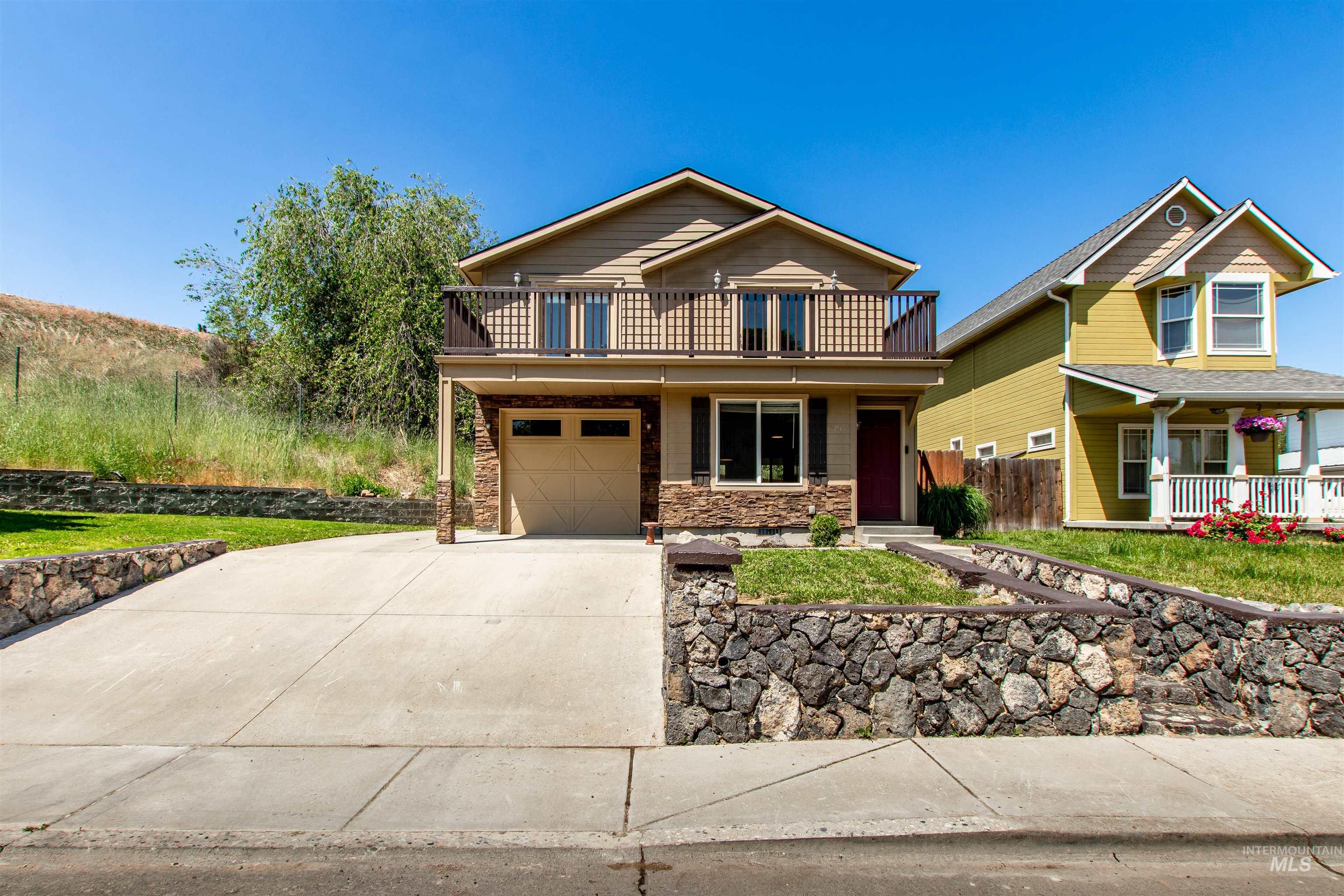 2701 S Gourley