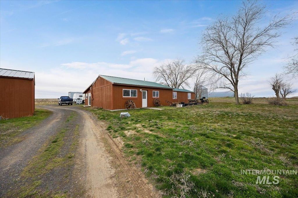 Photo of 57 E 5400, Hagerman, ID 83332 (MLS # 98977101)