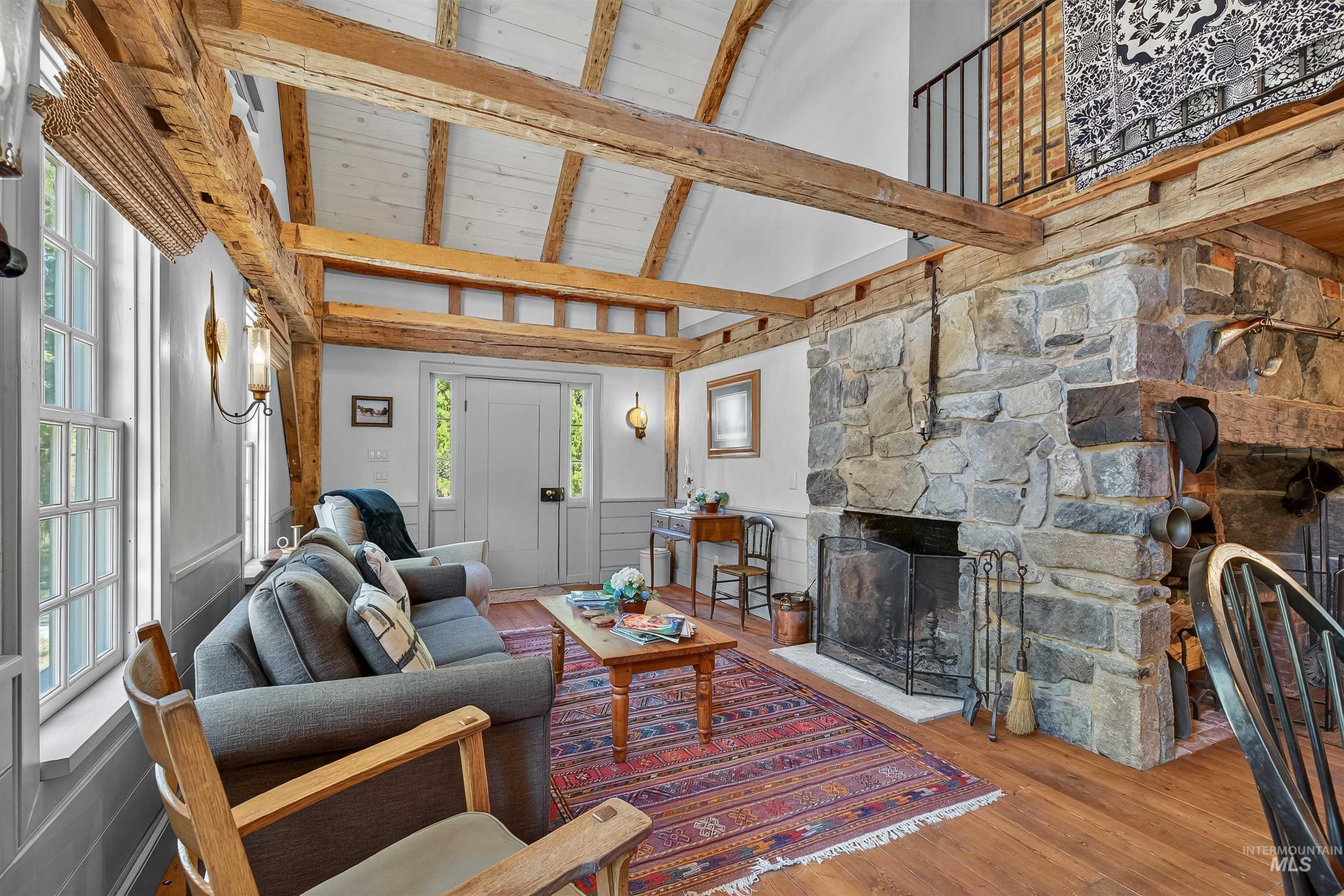 1005/1009 Williams Ln