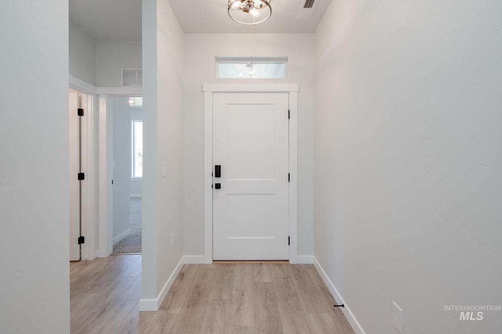 Photo of 5400 S Bittercreek Ave, Meridian, ID 83642 (MLS # 98972735)