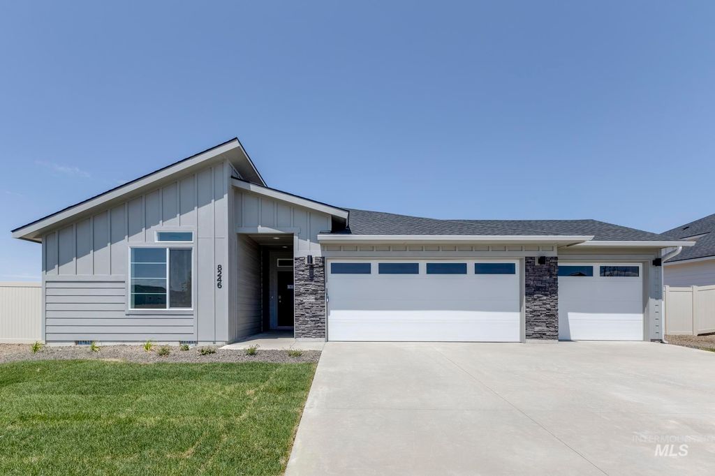 Photo of 5400 S Bittercreek Ave, Meridian, ID 83642 (MLS # 98972735)