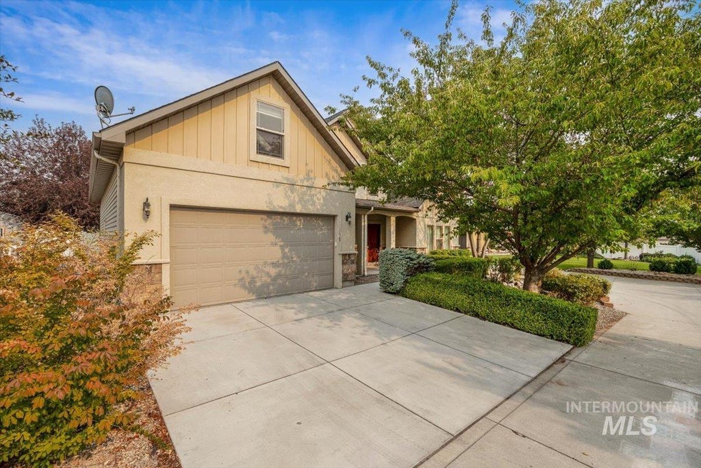 Photo of 1625 Brookfield Court, Twin Falls, ID 83301 (MLS # 98995483)
