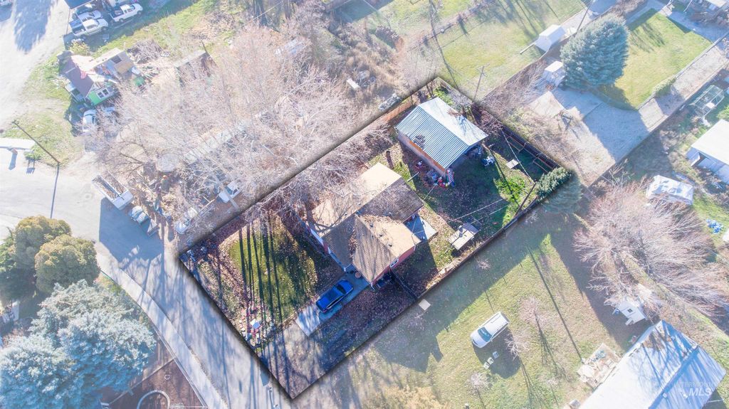 Photo of 827 S Wardwell, Emmett, ID 83617 (MLS # 98970330)