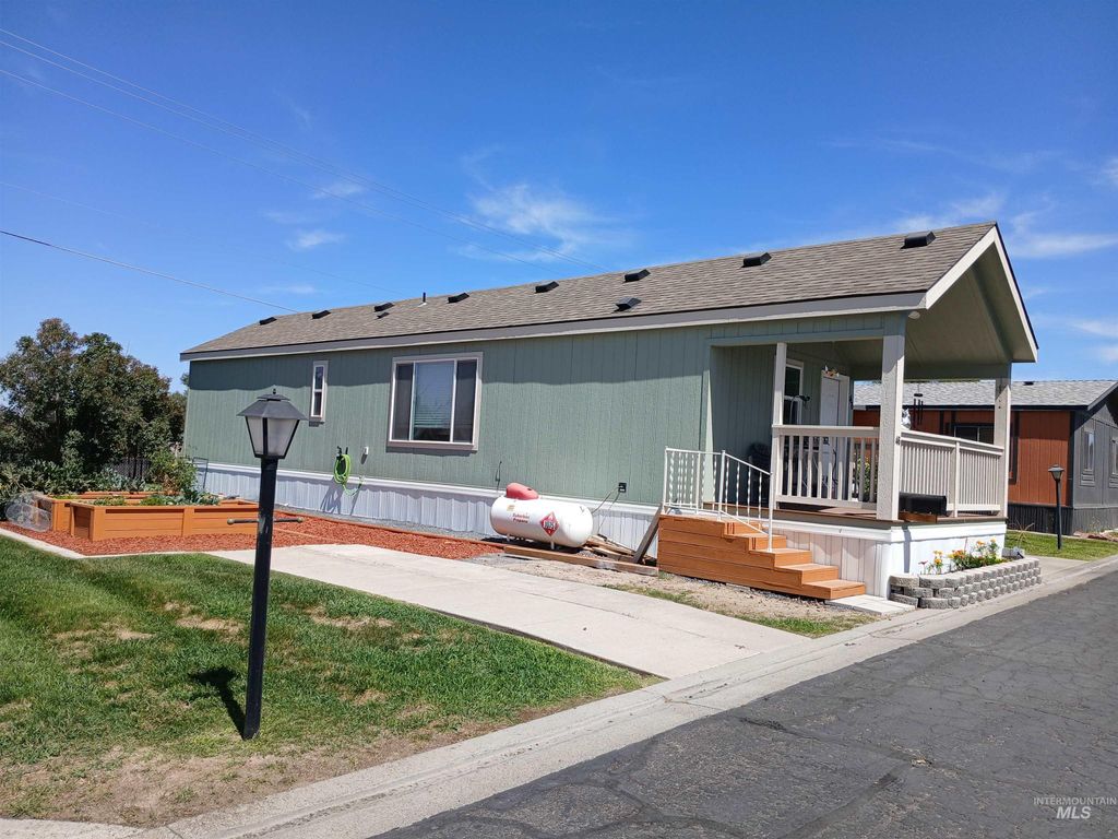 Photo of 419 Fruitland #46, Buhl, ID 83316 (MLS # 98979583)
