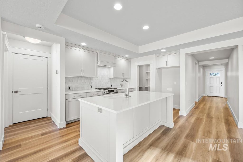 Photo of 6983 S Skybreak Lane, Meridian, ID 83642 (MLS # 98974274)