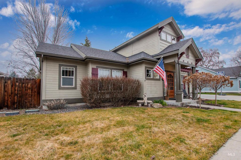 Photo of 8888 W Hepburn Ln, Garden City, ID 83714 (MLS # 98974973)
