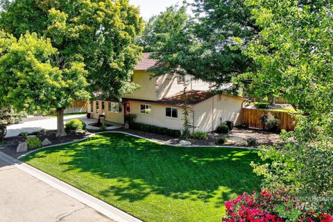 Photo of 13078 S Cholla Drive, Kuna, ID 83634 (MLS # 98953001)