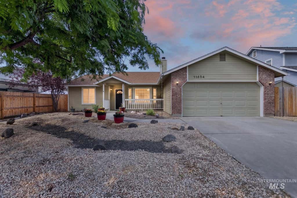 Photo of 11854 W Silver City Ct, Boise, ID 83713 (MLS # 98996677)