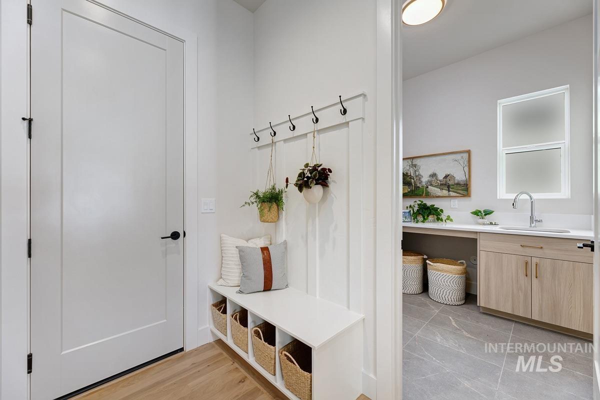 Mudroom with a sink