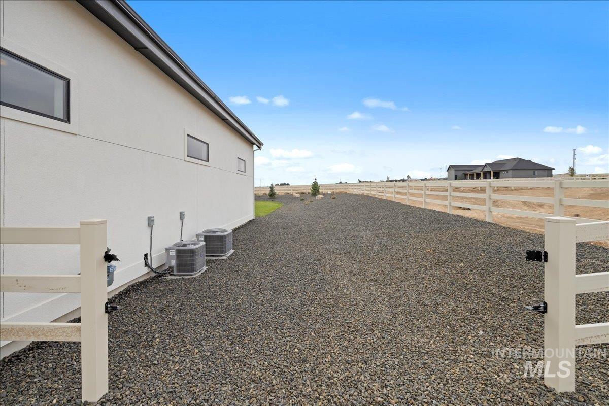 Nampa, Idaho 83651, United States, 4 Bedrooms Bedrooms, ,4 BathroomsBathrooms,Residential,Active,178113