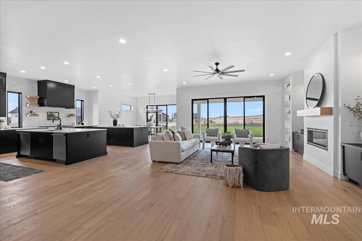 Nampa, Idaho 83651, United States, 4 Bedrooms Bedrooms, ,4 BathroomsBathrooms,Residential,Active,178113