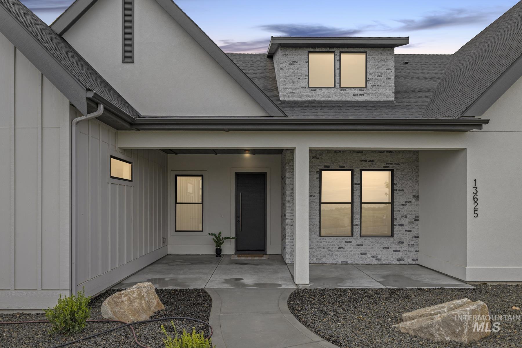 Nampa, Idaho 83651, United States, 4 Bedrooms Bedrooms, ,4 BathroomsBathrooms,Residential,Active,178113