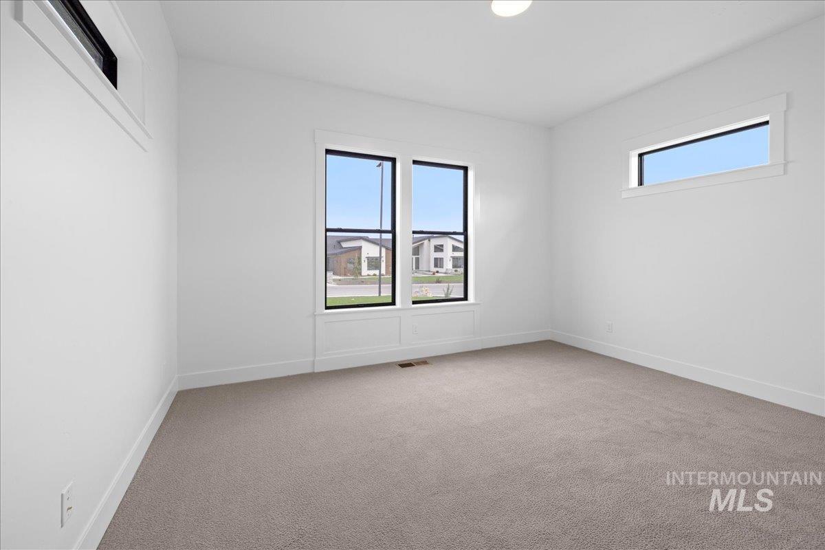 Nampa, Idaho 83651, United States, 4 Bedrooms Bedrooms, ,4 BathroomsBathrooms,Residential,Active,178113