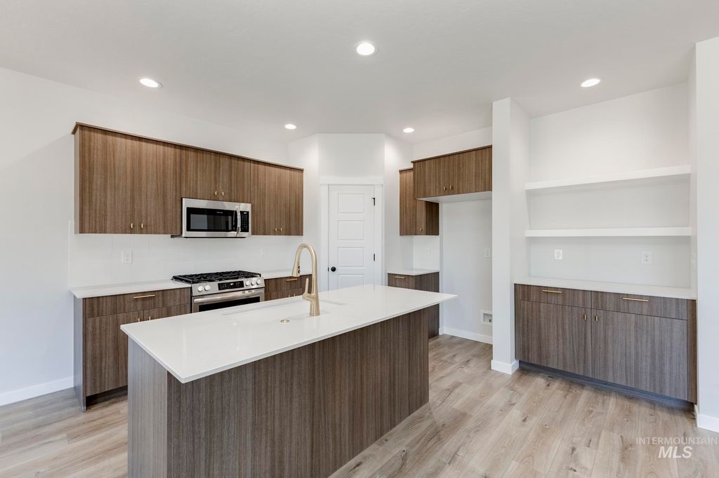 Photo of 2459 N Silver Wolf Ave, Star, ID 83669 (MLS # 98965247)