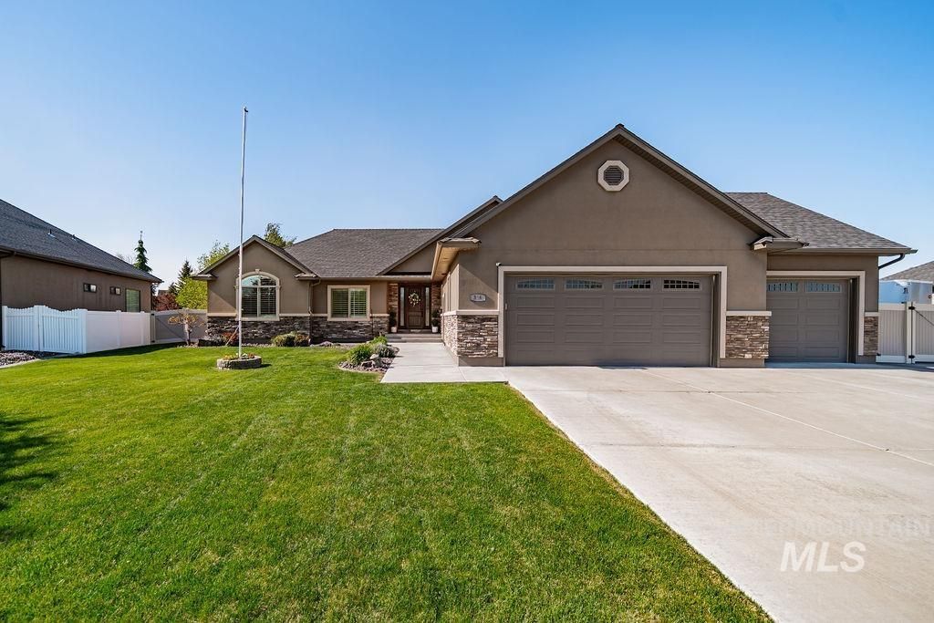 Photo of 359 Fire Thorn, Idaho Falls, ID 83404 (MLS # 98986708)
