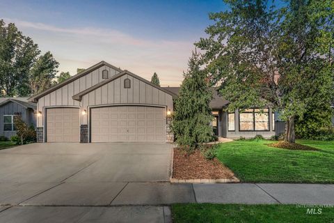 Photo of 6247 N Bellecreek Ave, Boise, ID 83713 (MLS # 98962844)