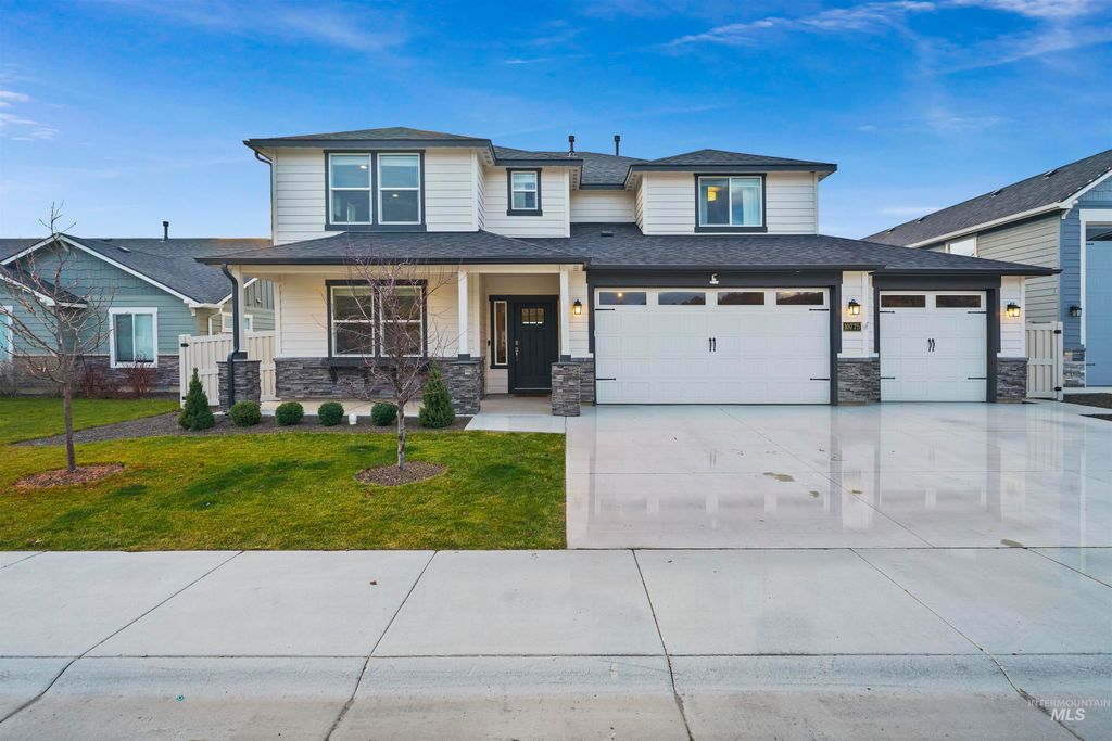 Photo of 10775 W Royal Fern Court, Star, ID 83669 (MLS # 98969041)