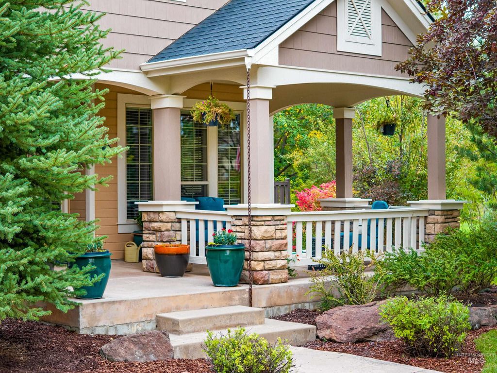 Photo of 13489 N 5th Ave, Boise, ID 83714 (MLS # 98973815)