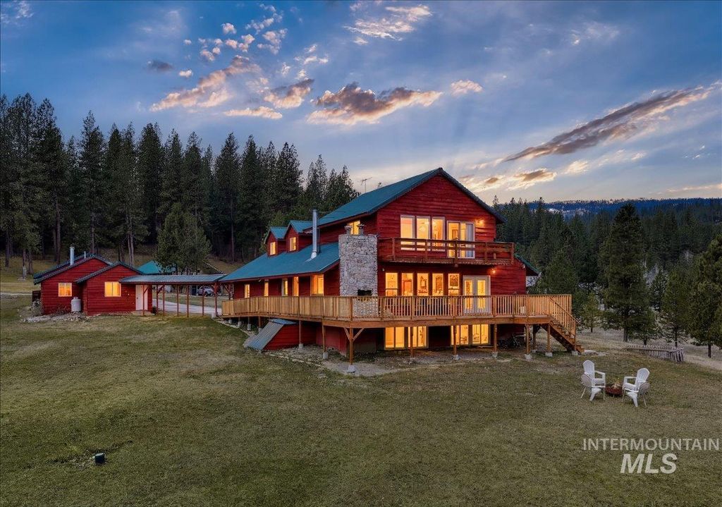 Photo of 6 Beck Rd, Garden Valley, ID 83622 (MLS # 98978008)