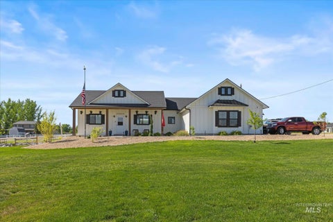 Photo of 17220 Colbey Lane, Wilder, ID 83676 (MLS # 98985951)